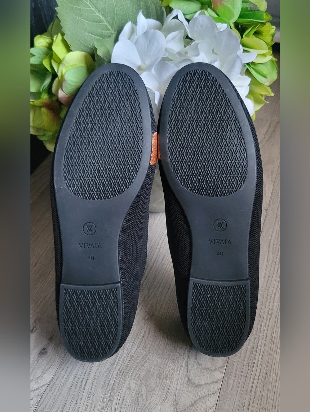 Vivaia Audrey Black-Cat Round Toe Black & Copper Embroidered Loafers, US 9 EU 40 - Picture 13 of 16